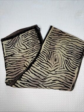 Ellen Tracy brown and tan animal print velvet scarf